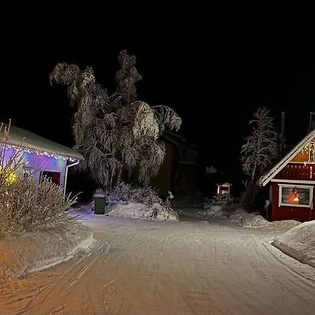 Adorable 1-Bedroom Cottage/Guesthouse In Kittilae Exterior foto