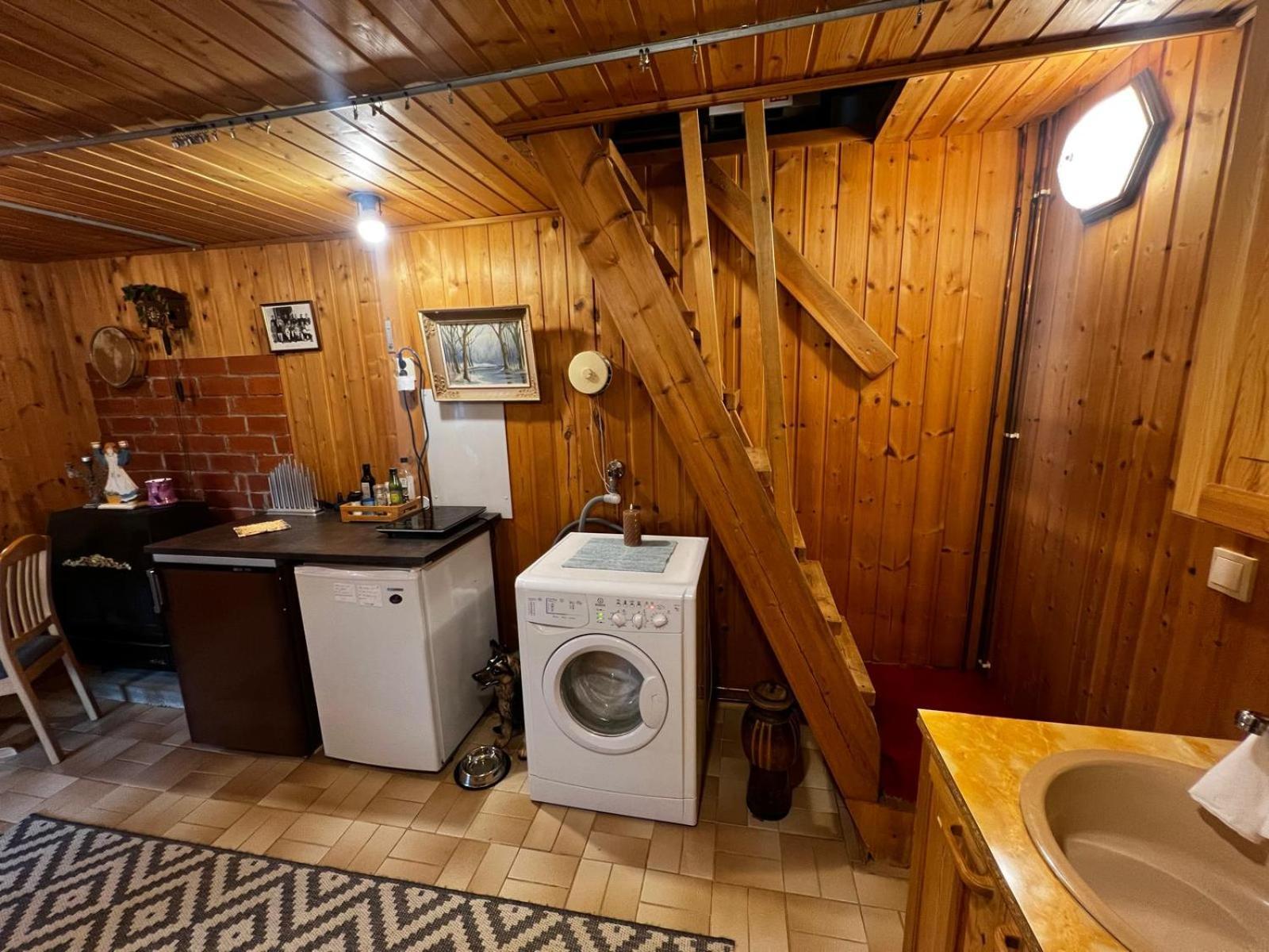Adorable 1-Bedroom Cottage/Guesthouse In Kittilae Exterior foto