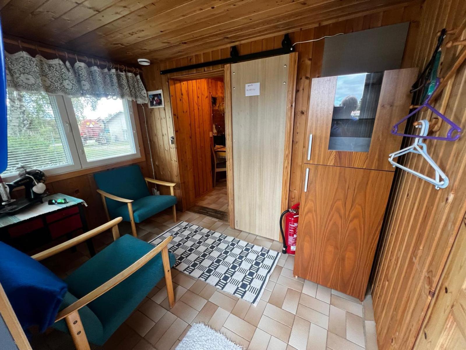 Adorable 1-Bedroom Cottage/Guesthouse In Kittilae Exterior foto