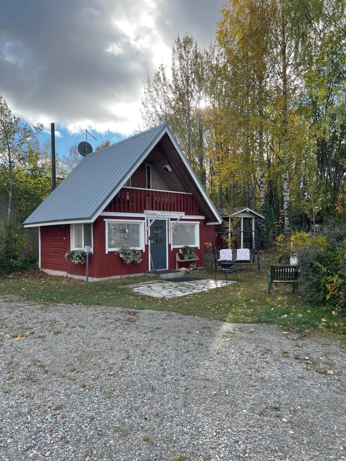 Adorable 1-Bedroom Cottage/Guesthouse In Kittilae Exterior foto